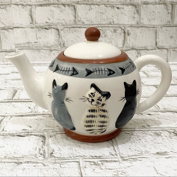 Vintage Hand painted Cat Ceramic Teapot - Picture 2 of 11